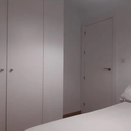 Plaza Pradollano 1 *