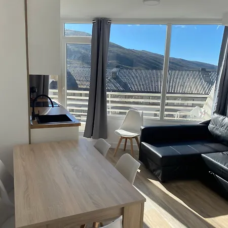 Plaza Pradollano 1 *