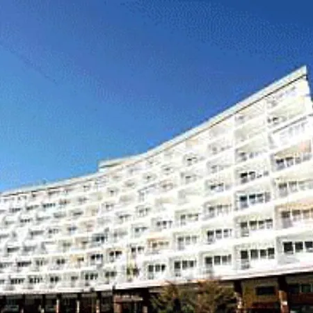 Plaza Pradollano 1 *